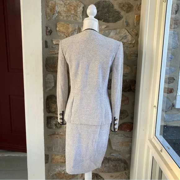 St. John Vintage Suit Set Blazer Pencil Skirt Muslin Tweed - Picture 8 of 16